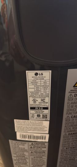 LG 8,000 Btu Portable AC (includes the whole window kit, attachments and tube)