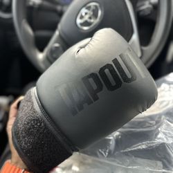 Sparring Gloves .