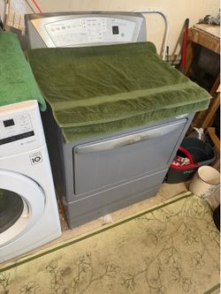Washing machine and gas dryer for sale washing machine is only a few years old