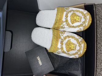 Versace Slides (READ BIO)