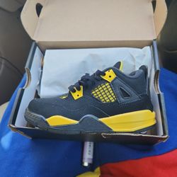 Jordan 4 Retro (PS)