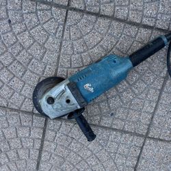 Makita Angle Grinder - Model GA7021 - Heavy Duty