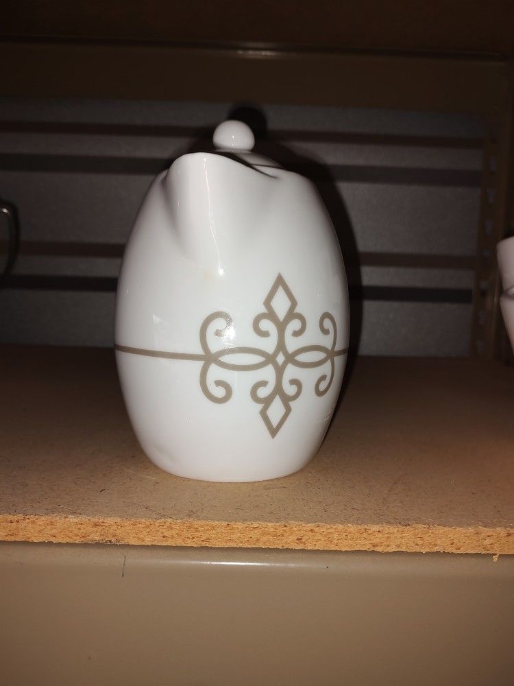 2015 Starbucks Coffee, Tea Server for Sale in TX OfferUp