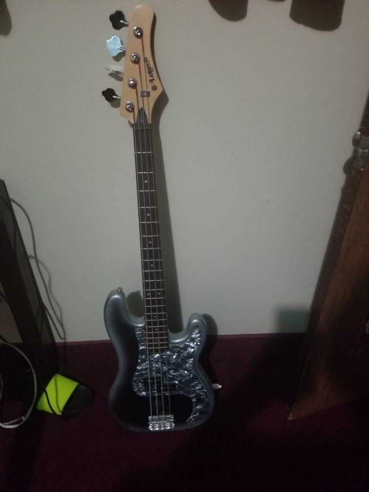 80's Silver Lotus Bass Guitar