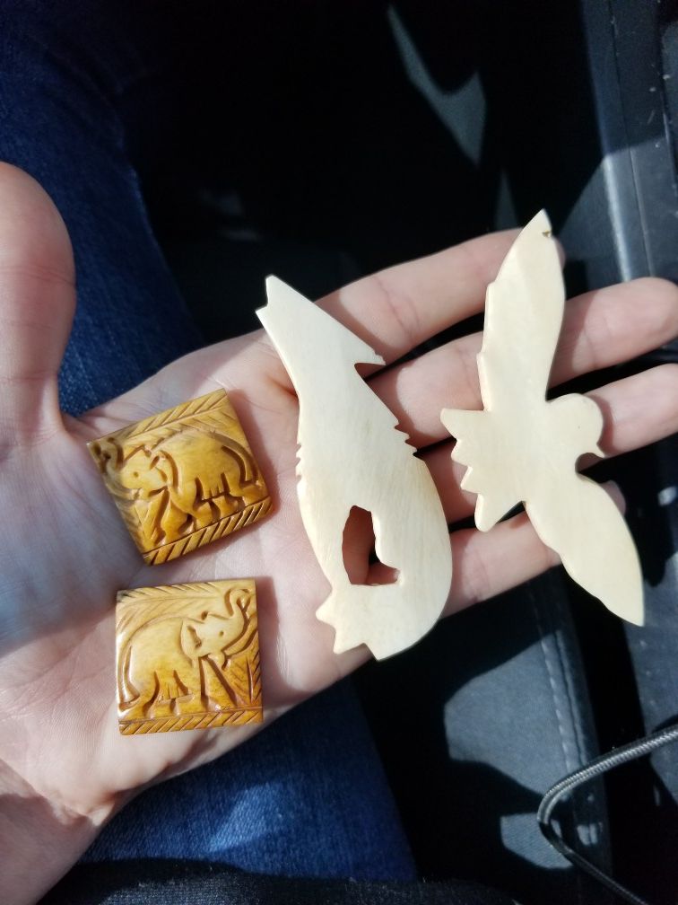 Cool bead bone things?