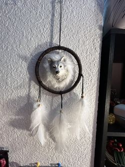 White Wolf Dreamcatcher Wall Hanging – Handmade Style Decor