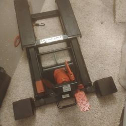 Motorcycle Lift. Barely Used.