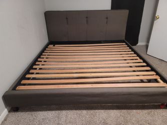 New Paighton King Sized Bed