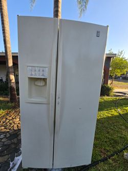 GE used fridge  great for 2nd fridge or rental property