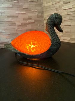 Metal and amber grad duck shape table lamp