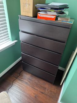 Dresser drawer