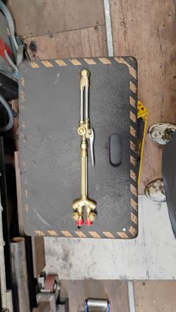 Victor 100 cutting torch strait head
