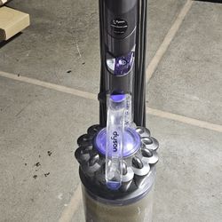 Dyson Ball Vacuum Used