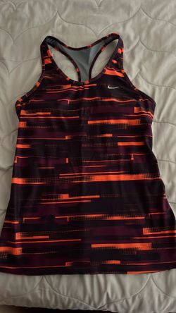 Nike workout tank size M