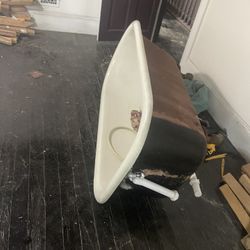 Claw foot Tub 