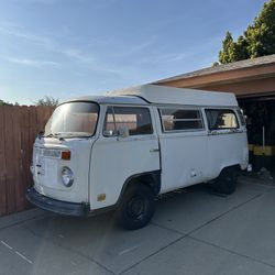 1974 Volkswagen Camper Van Bus