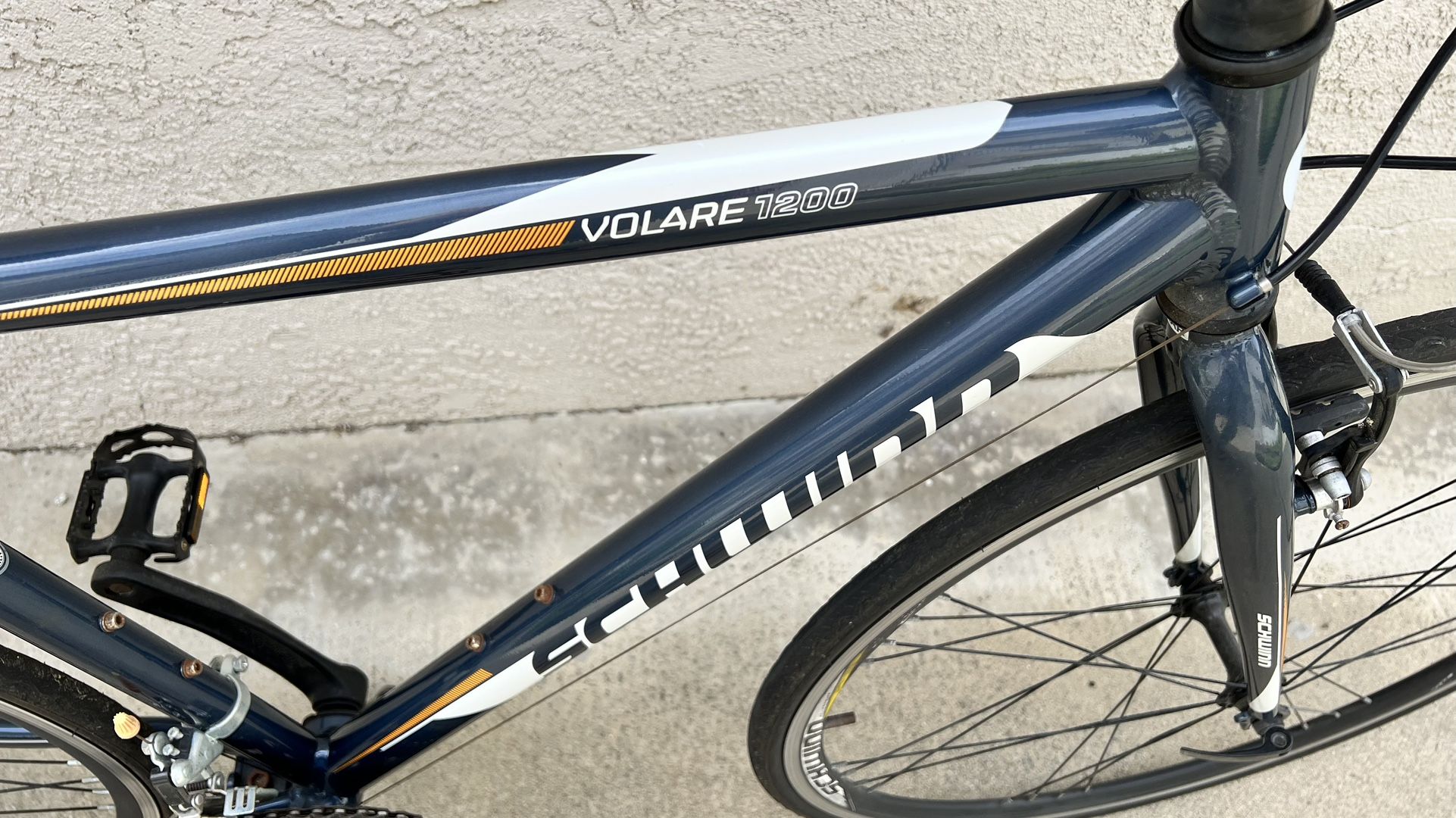 Schwinn volare 1200 outlet specs