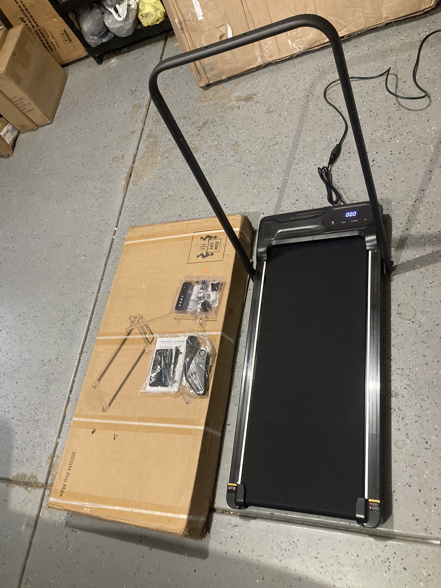 New Treadmill (7.6 Mph Speed)