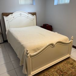 White Full Size Bed