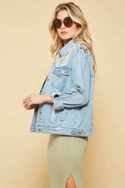 Loose hobo denim jacket in (light denim wash)