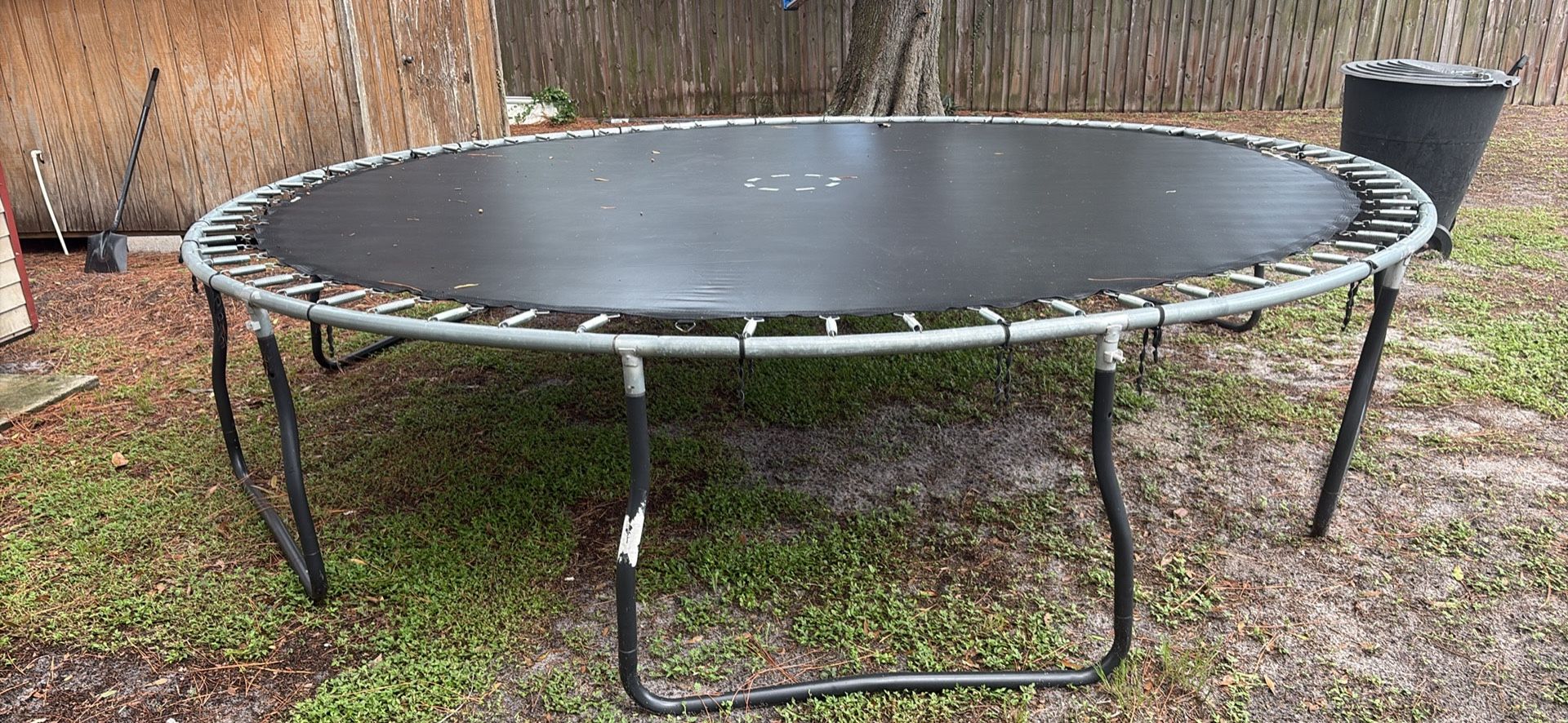 Trampoline 