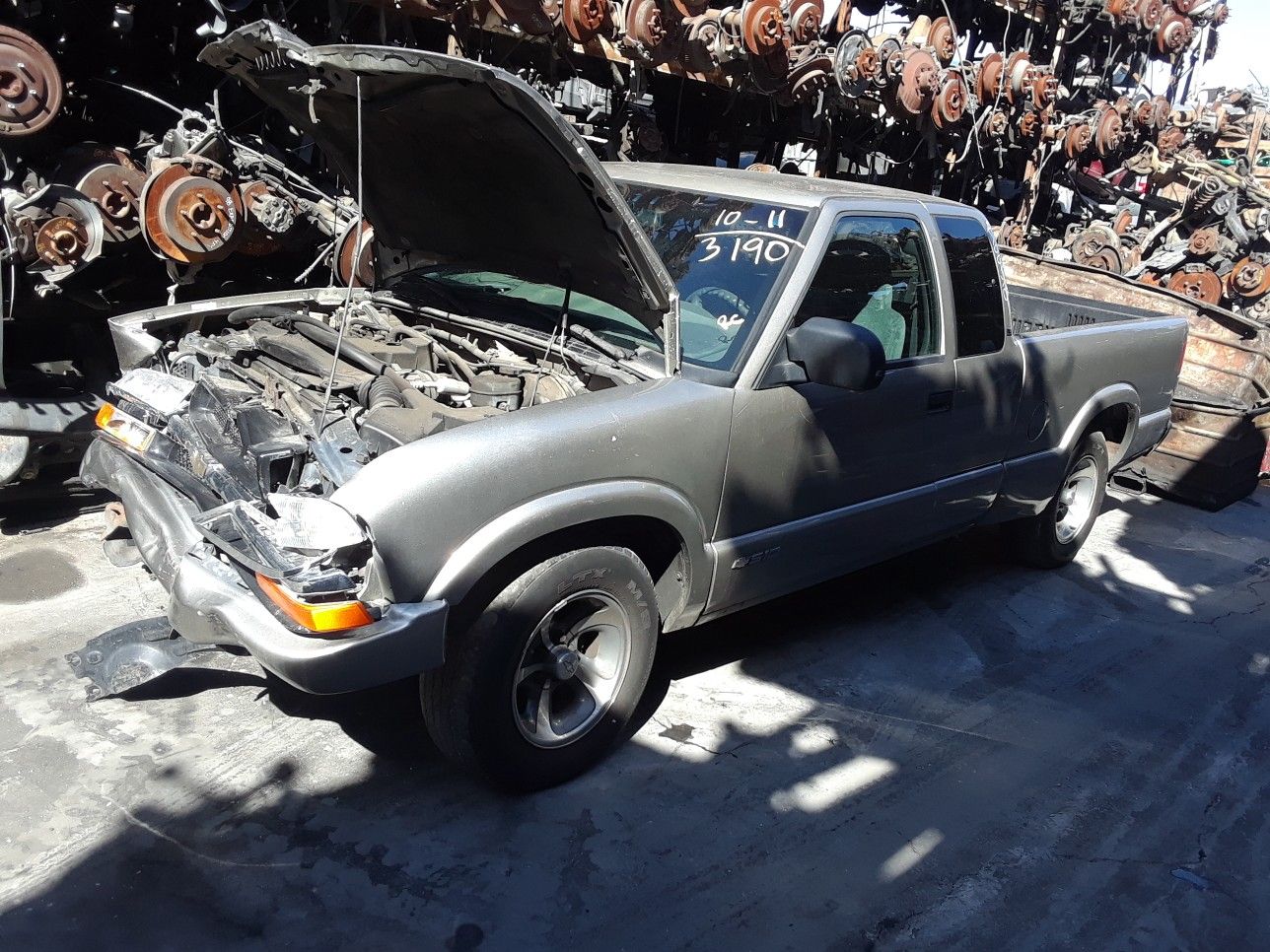 2001 Chevy s10 parts for Sale in Long Beach, CA OfferUp