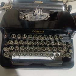 Smith and Corona Standard 1930s Era Typewriter