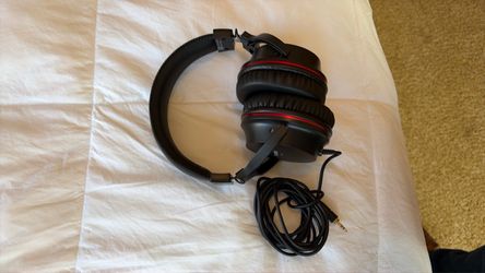 Brand New Studio Recording Headphones - Scarlett!