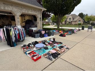 Sterling Heights Garage Sale