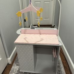 Doll Changing Station 
