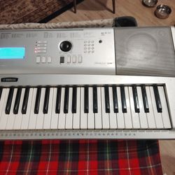Yamaha portable grand piano dgx-230