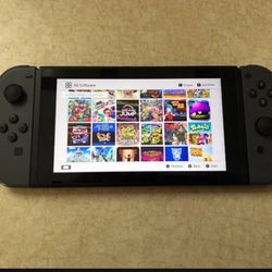 NINTENDO SWITCH V2 With 512GB and Over 100 Switch Games
