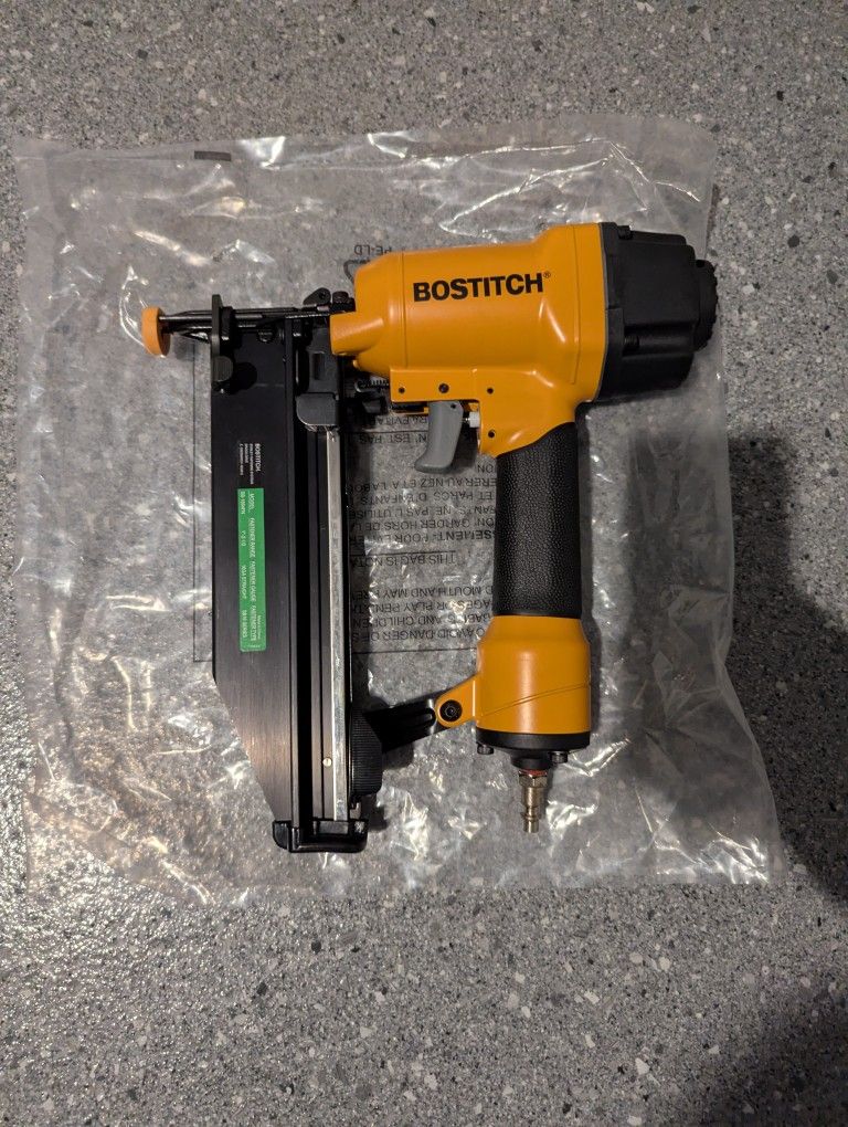 Bostitch 16 Gauge Finish Nail Gun