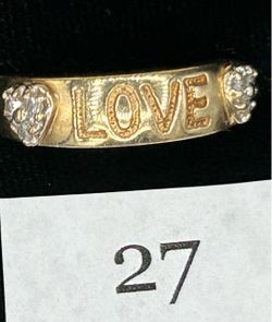 10K gold w/diamonds 3.3 grams