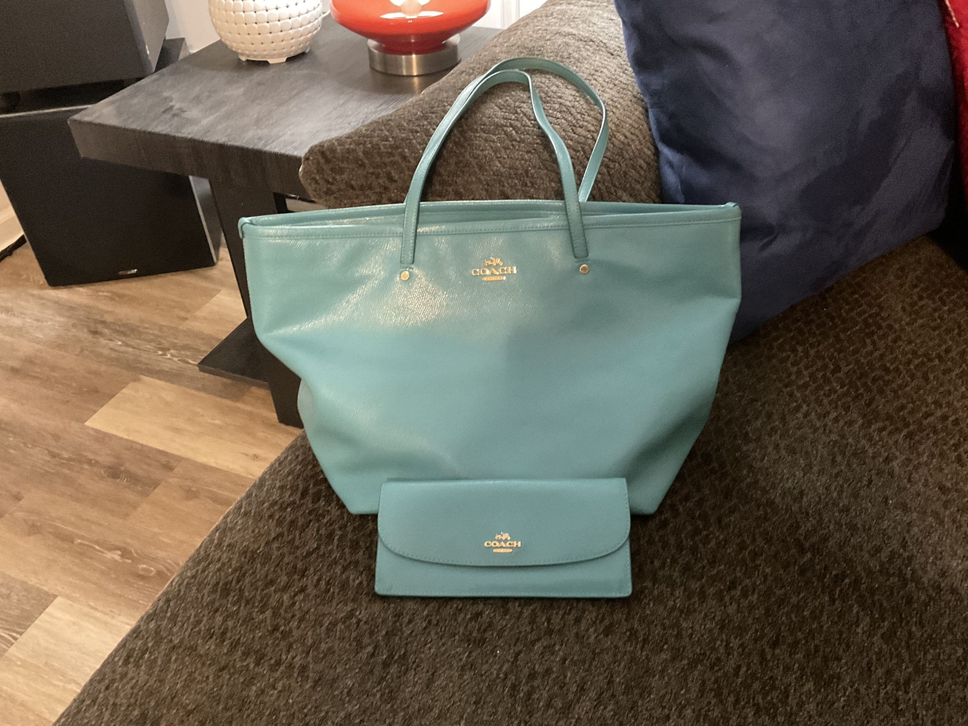 COACH  TOTE AND WALLET