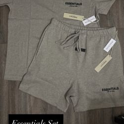 Essential Shirt/Shorts