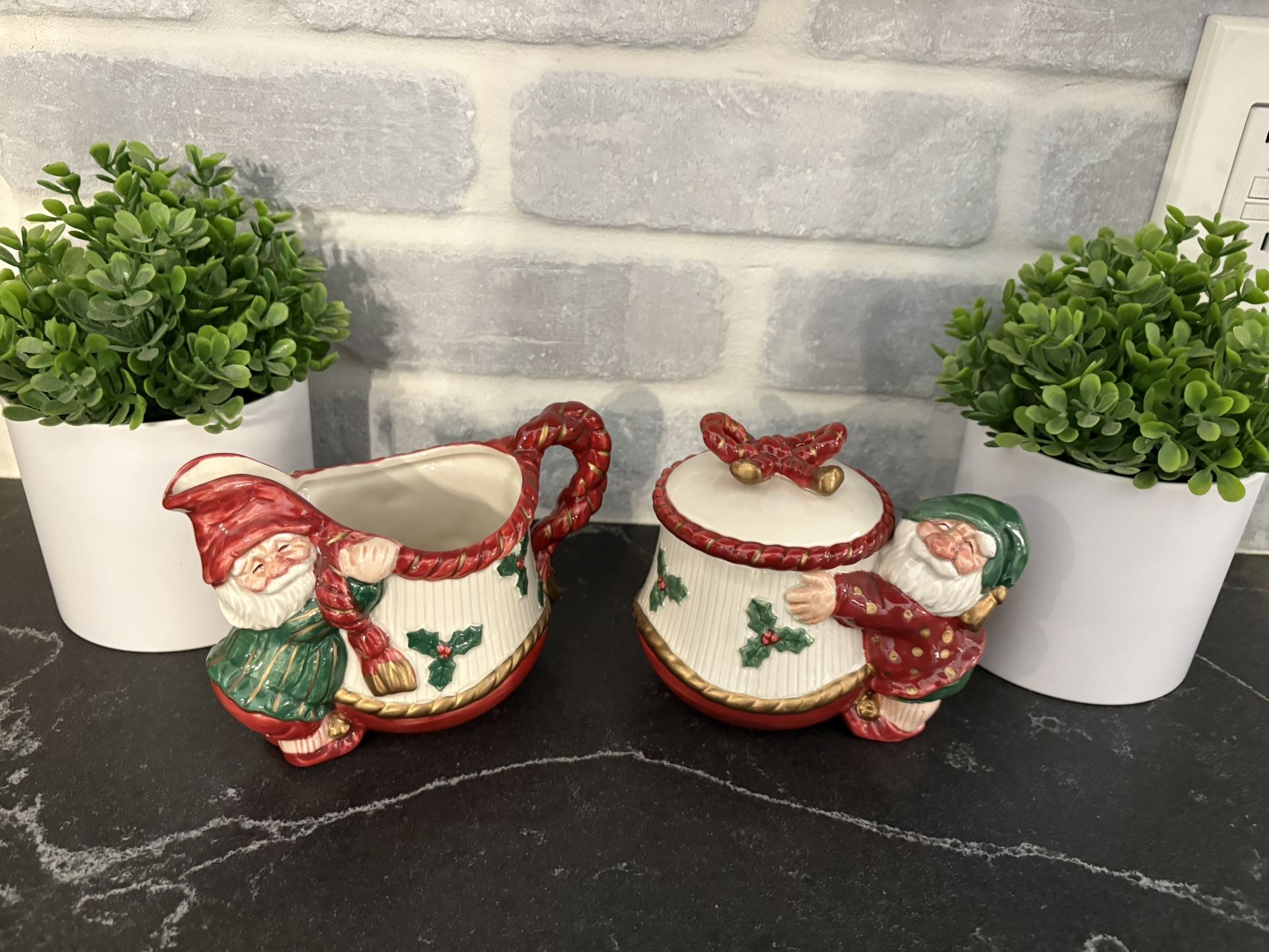 Fitz & Floyd Vintage Old World Elf Creamer & Sugar Bowl Set Earthenware Christmas - New - Simi
