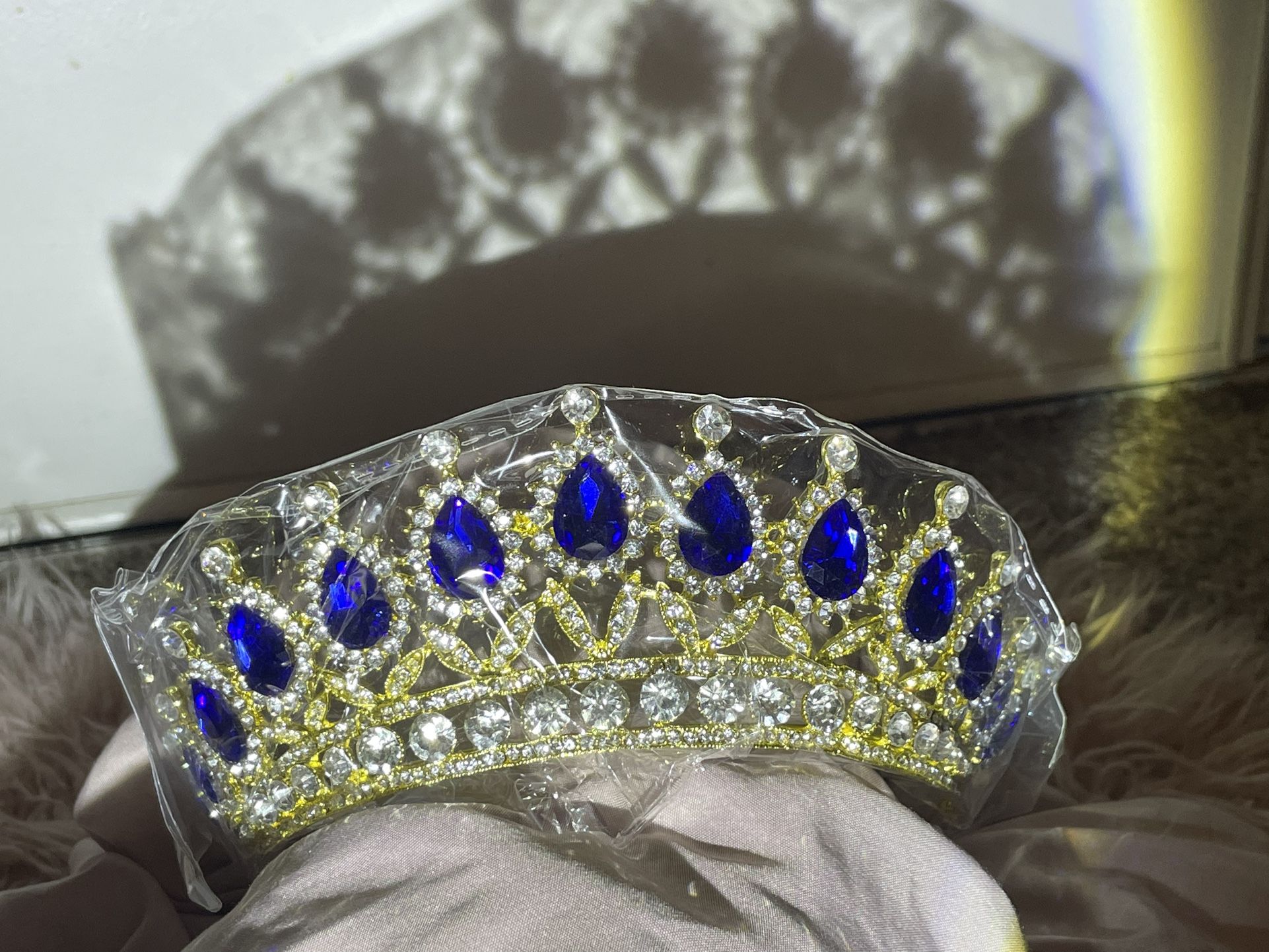 Coronas / Crowns/ Tiaras