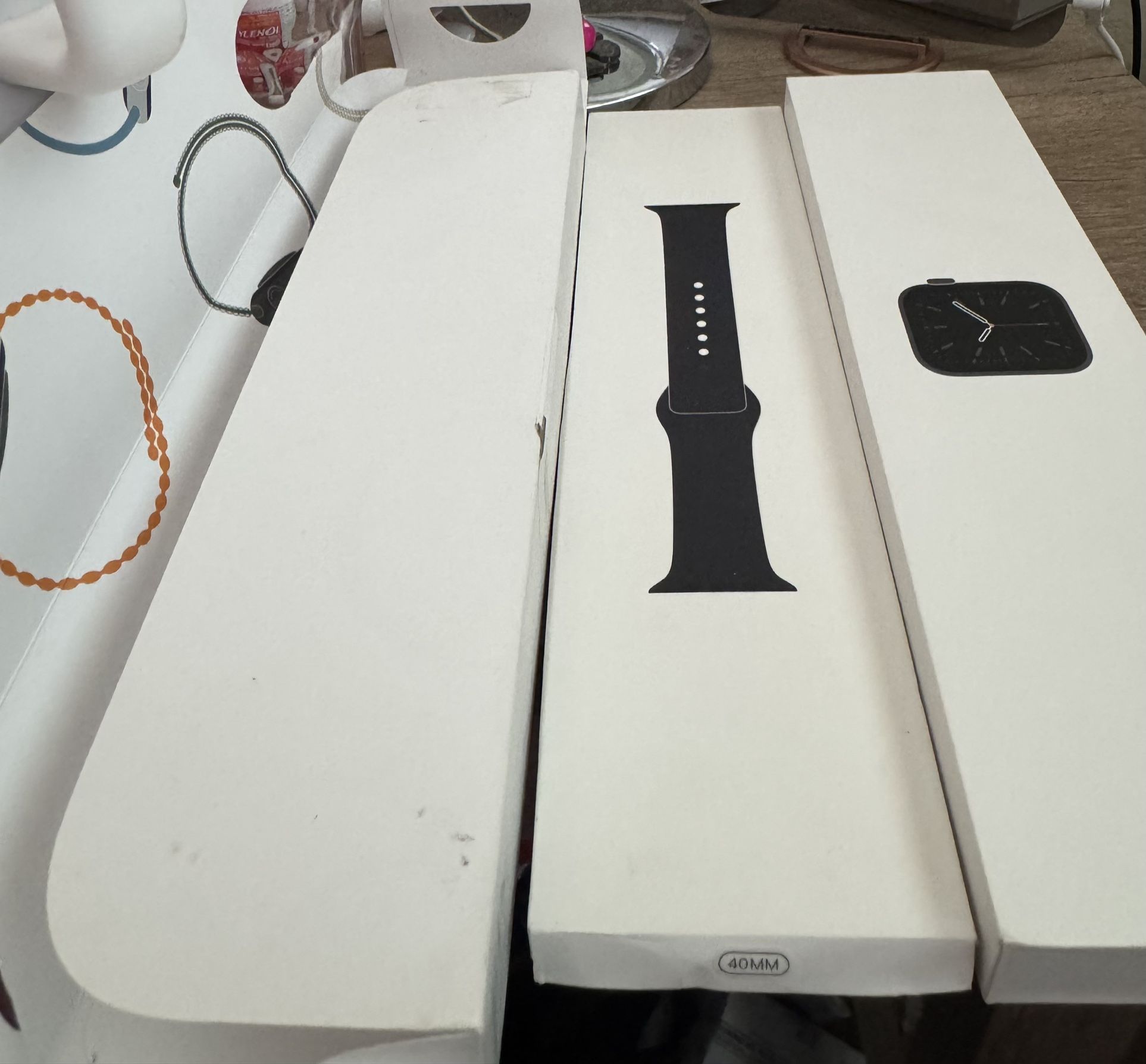 Apple Watch Series 6 GPS 40 mm Space Gray Sport Band Black