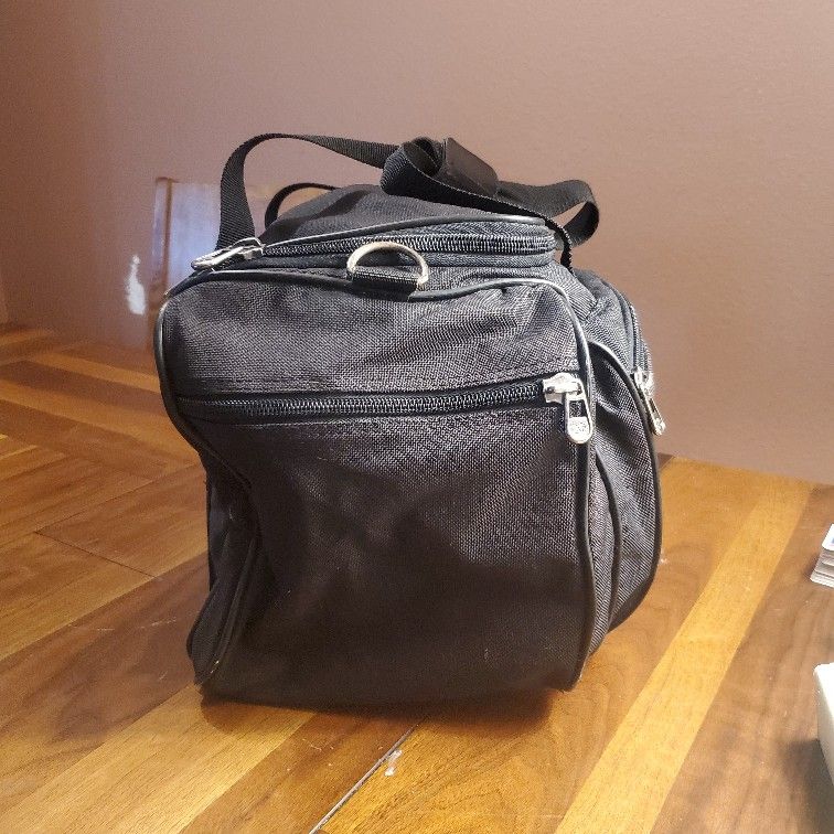 American tourister travel bag