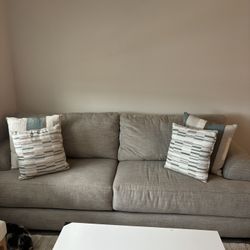 Rooms to go couch