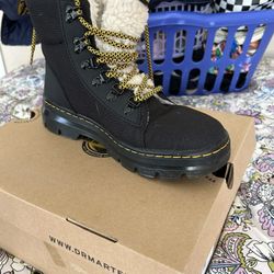 Dr. Marten Boots 