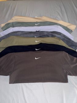 Nike heavyweight tees (Large)