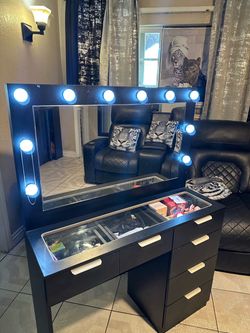 Girls Vanity