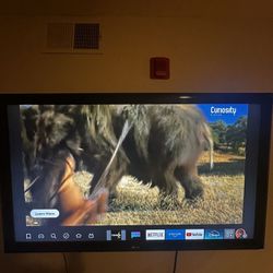 55” LG tv with Remote