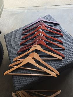 Solid wood close/coat hangers