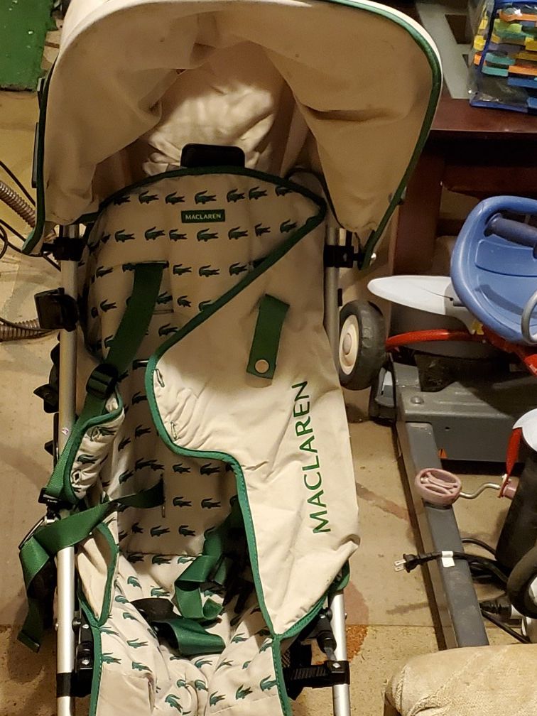 Stroller Macalaran