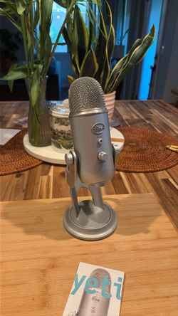Yeti (Blue) Microphone, Silver