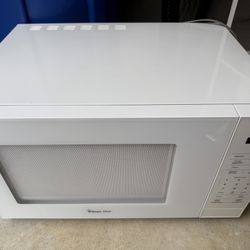 Brand New Microwave 
