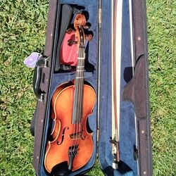 German 3/4 Size Violin  ER Pfretzschner With Case And Bow And Accessorie S